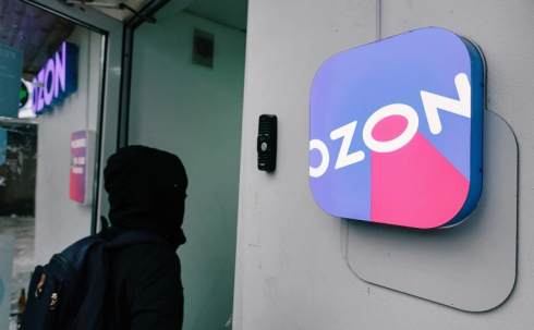 Ozon назвал слухами информацию о массовом закрытии пунктов выдачи